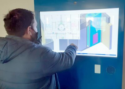 Présentation de l'ARPETE, tablette XXL sur le chantier